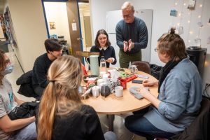 Kaffeklatsch im neuen ÖSD-Prüfungszentrum DANK Haus.